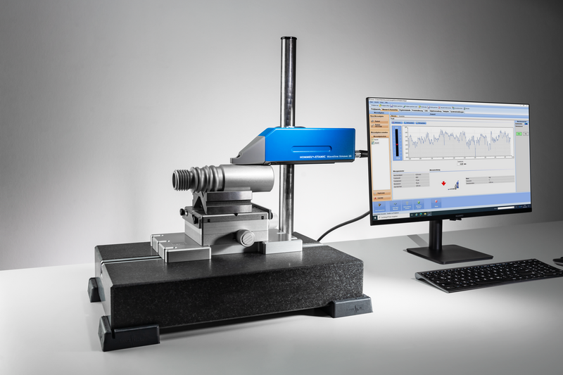 HOMMEL-ETAMIC WAVELINE W40 with optional MS300 measuring station